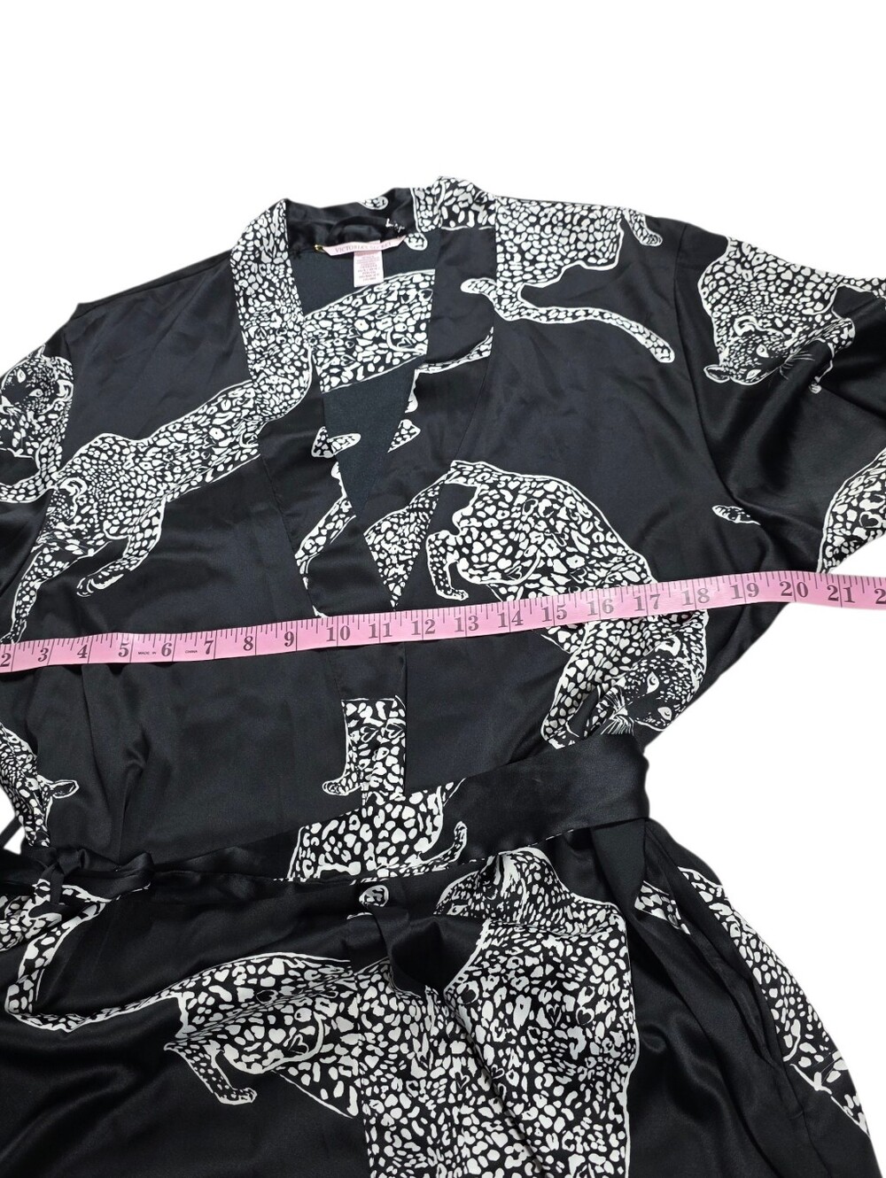 Victoria's Secret Satin Long Robe Black with Leopard Print XS - Picture 11 of 16